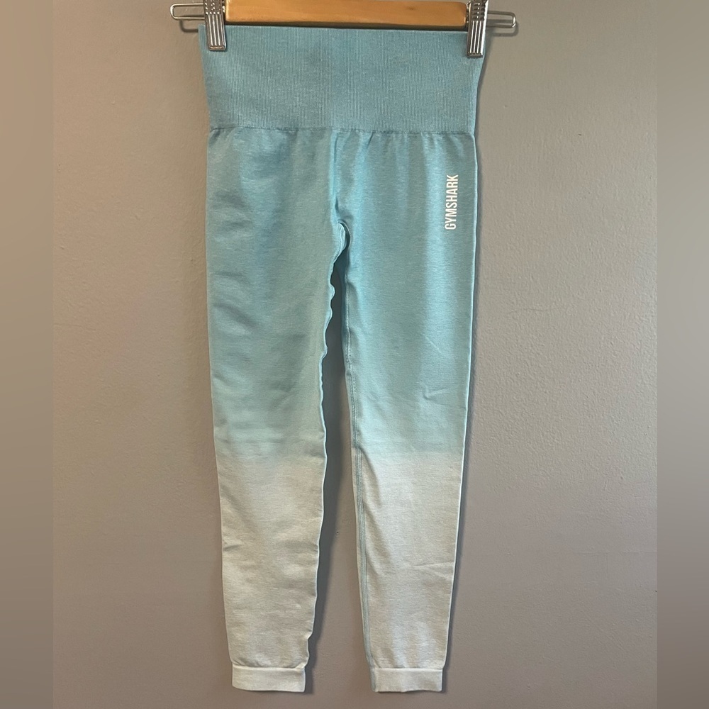 Gymshark Adapt Ombre Seamless Leggings in Light Blue. Size X-Small